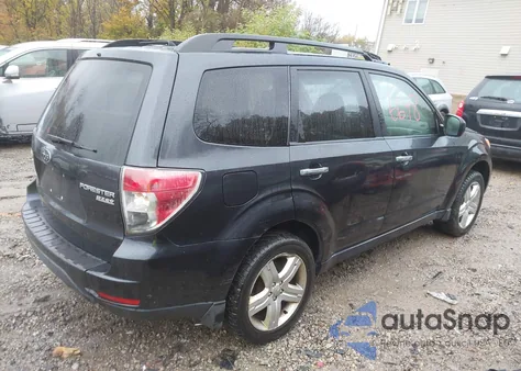 2010 Subaru Forester 2.5X Premium from USA, damaged, VIN JF2SH6CC1AH729199